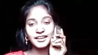 Cute desi GF showing boobs on video call