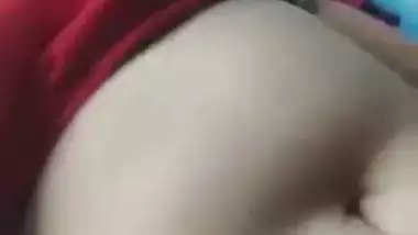 Bangladeshi call girl Mitu showing her tits