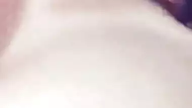 Desi girl show boobs and pussy 1