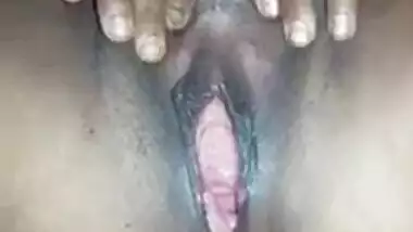Bangladeshi pussy porn video for Bengali pussy lovers