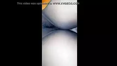 Mature hairy pussy show by aunty on cam