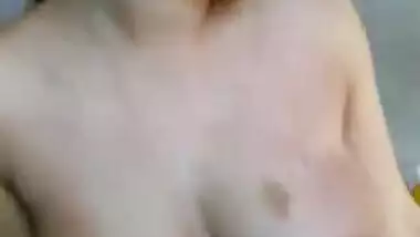Hot & Sexy Paki Girlfriend Boob Press in White Salwar wid Audio
