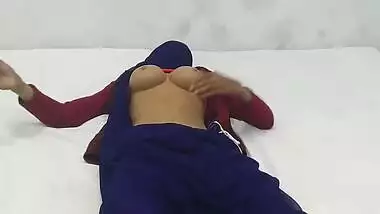Desi wife show her big boob and pussy