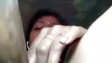 Desi using chapati rod dildo to masturbate