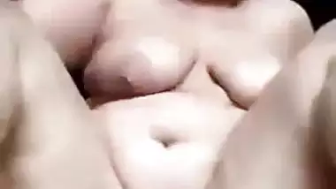 Big ass desi nude milf enjoys exposing her body