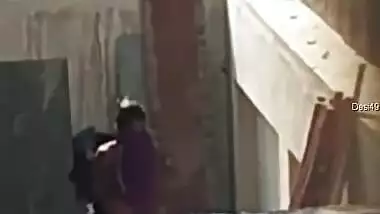 Exclusive- Desi Bhabhi Out Door Bathing Record By