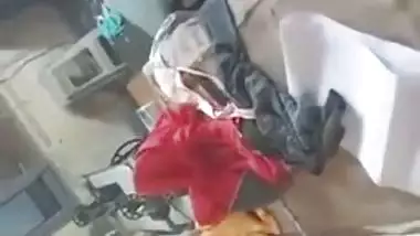 Chubby Desi XXX aunty have sex with worker inside factory MMS