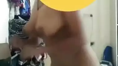 Delhi GF Masturbating for Lover 4